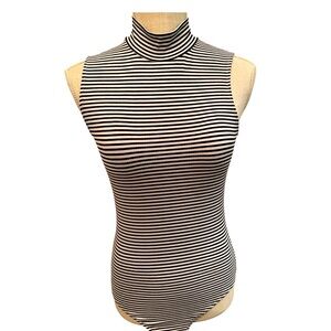 🩷H&M 🎀SLEEVELESS MOCK TURTLENECK. EXCELLENT CONDITION! 🎀